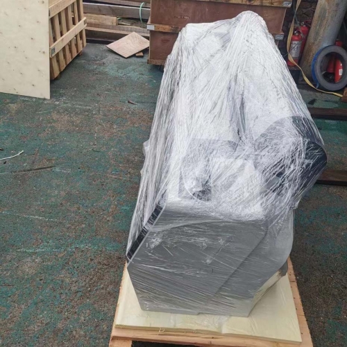 加班打包一臺大幅面菲林打印機，遠程安裝