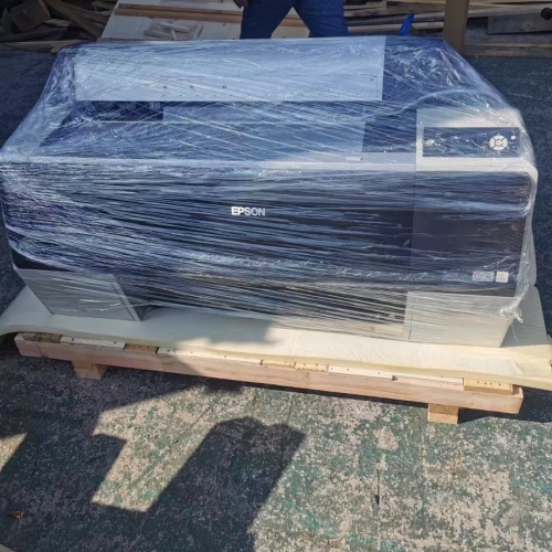 菲林打印機打包發(fā)貨，遠程安裝